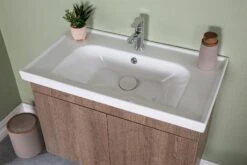 Jussara 3-delige Badkamermeubelset | MDF Met Melaminecoating | Keramische Wastafel | Wandbevestiging | Bruin 11 Jussara 3-delige Badkamermeubelset | MDF Met Melaminecoating | Keramische Wastafel | Wandbevestiging | Bruin -Emob 138JSR1105 20 204 4a2e