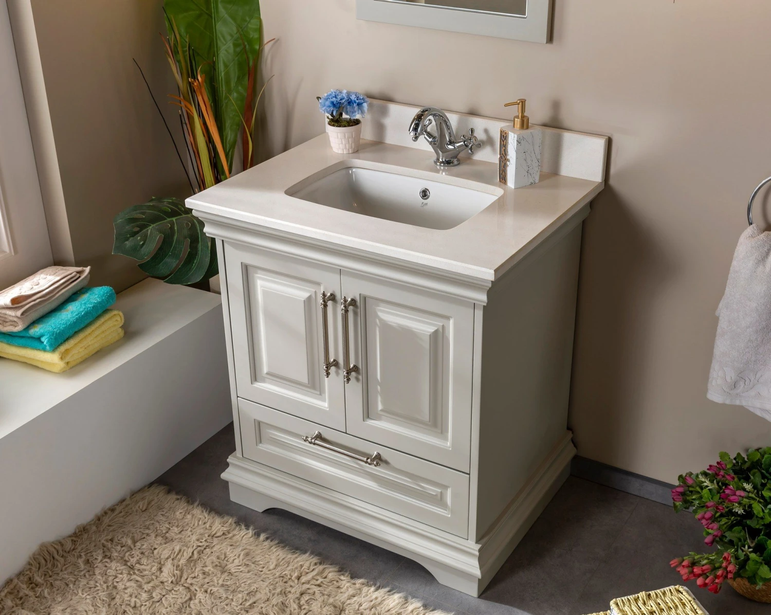 Jussara Badkamermeubelset: 2-delig, 100% Gelakt MDF, Aanrechtblad Wit Kwarts, Bronzen Handgrepen 5 Jussara Badkamermeubelset: 2-delig, 100% Gelakt MDF, Aanrechtblad Wit Kwarts, Bronzen Handgrepen - Afbeelding 5