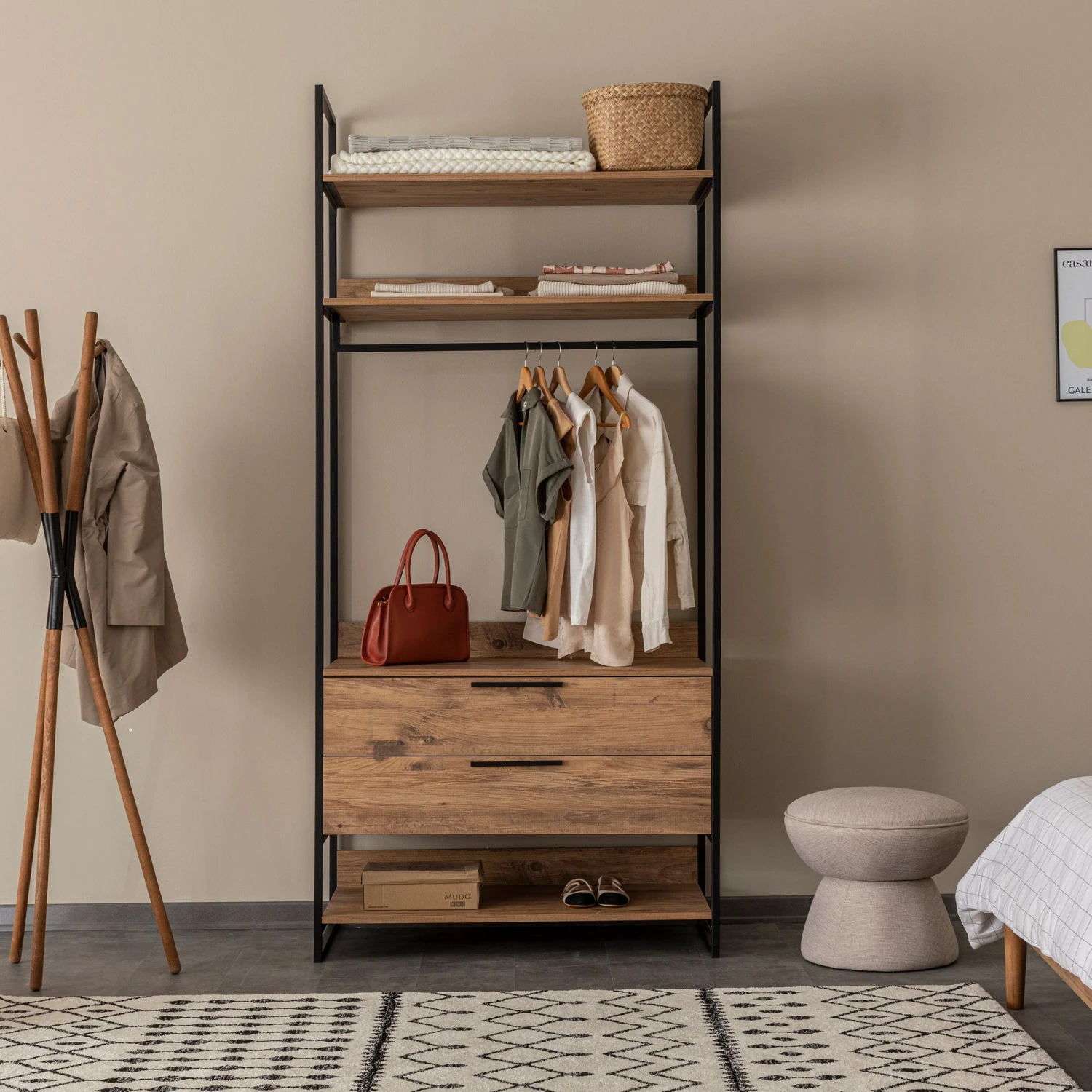 Garderobekast Saffier | 18 Mm Dik | Metalen Poten | Atlantisch Grenen 1 Garderobekast Saffier | 18 Mm Dik | Metalen Poten | Atlantisch Grenen