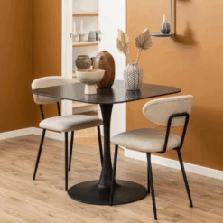 Eetkamerstoel Denise : Beige Basel Stof Zwart Stalen Onderstel -Emob Ontwerp zonder titel 2023 10 12T144459.736 d4ff